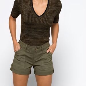 Casual Women's Cargo Shorts in Khaki Green Joni Patch Pocket